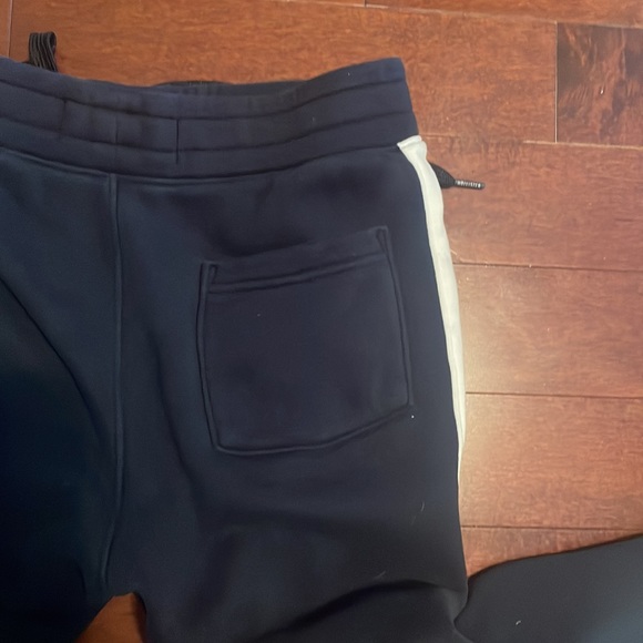 Hollister joggers 2 front pockets 1 back pocket Sz M - Picture 5 of 11